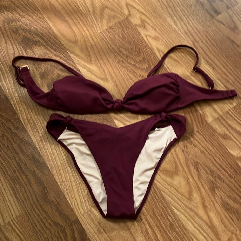 Shade & Shore bikini top small, bottom med